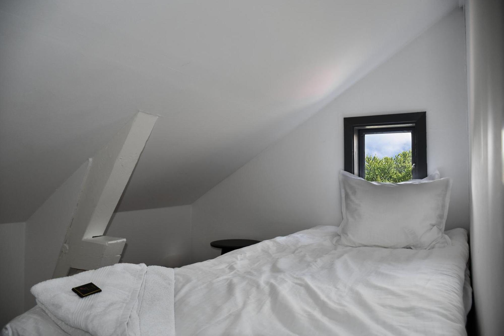Kungsbacken 3*